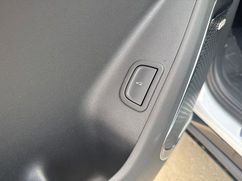 New 2026 Chevrolet Traverse High Country w/ LPO, Floor Liner Package AWD/4WD image 21