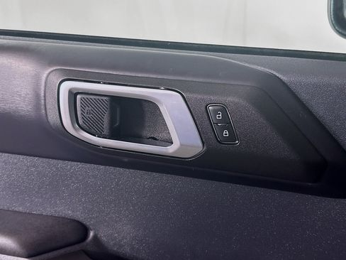 Used 2025 Ford Bronco Badlands AWD/4WD image 15