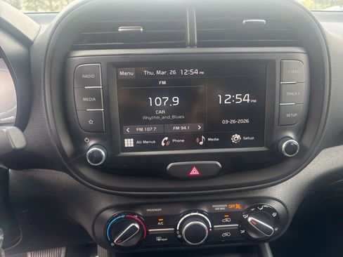 Used 2025 Kia Soul LX w/ LX Technology Package image 20