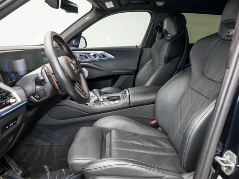 Used 2024 BMW XM image 11