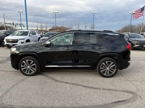 Used 2020 GMC Terrain Denali w/ Denali Premium Package image 7