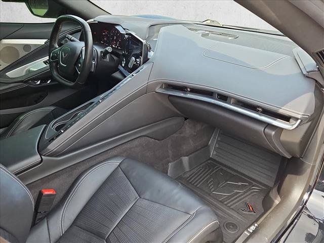 Used 2020 Chevrolet Corvette Stingray Preferred Cpe w/ 2LT Preferred Equipment Group RWD image 18