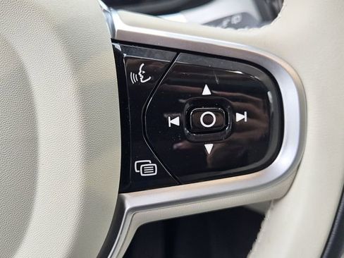 Certified 2026 Volvo XC60 T8 Ultra AWD/4WD image 27