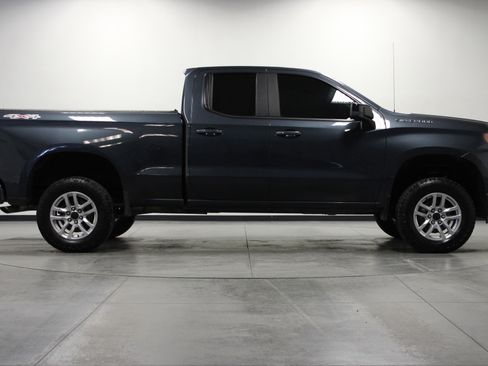 Used 2021 Chevrolet Silverado 1500 RST w/ LPO, Liner Protection Package AWD/4WD image 3