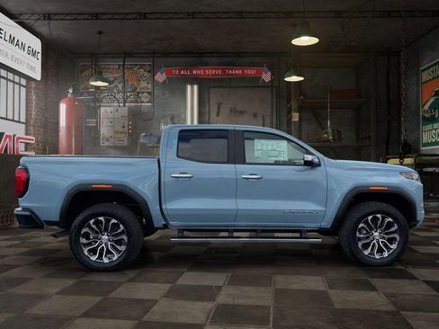 New 2026 GMC Canyon Denali image 8