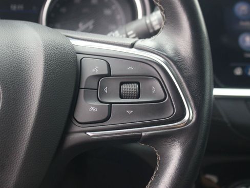 Used 2022 Buick Encore GX Essence w/ Advanced Technology Package FWD image 19