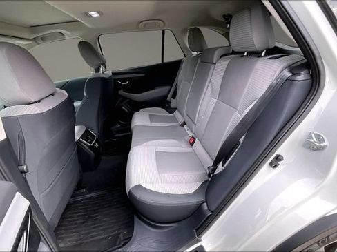 Used 2025 Subaru Outback Premium AWD/4WD image 24