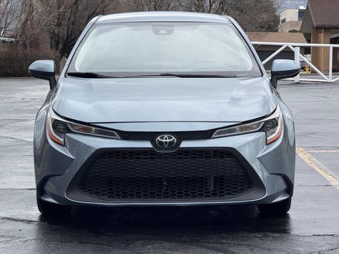 Used 2021 Toyota Corolla LE image 2