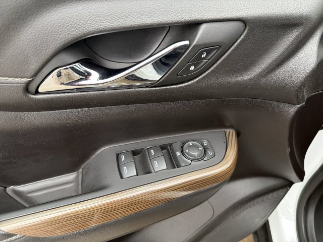 Used 2023 GMC Acadia SLE AWD/4WD image 22