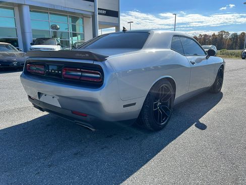 Used 2018 Dodge Challenger T/A image 6