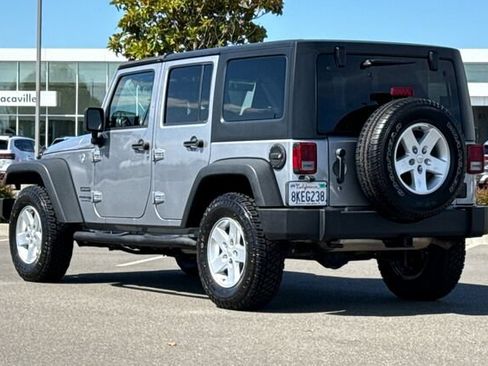 Used 2018 Jeep Wrangler Unlimited Sport S AWD/4WD image 6
