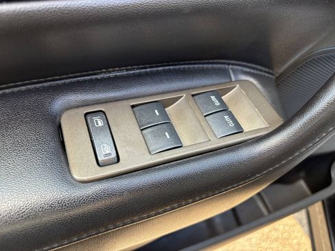 Used 2014 Lincoln MKX AWD w/ Equipment Group 102A image 23