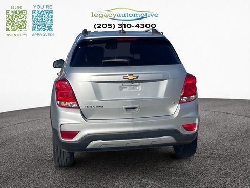 Used 2019 Chevrolet Trax LT w/ LT Convenience Package image 4