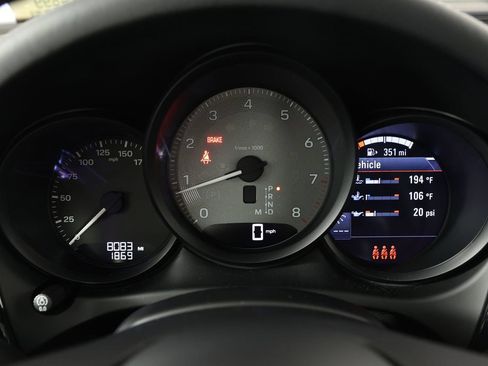 Certified 2023 Porsche Macan S AWD/4WD image 16