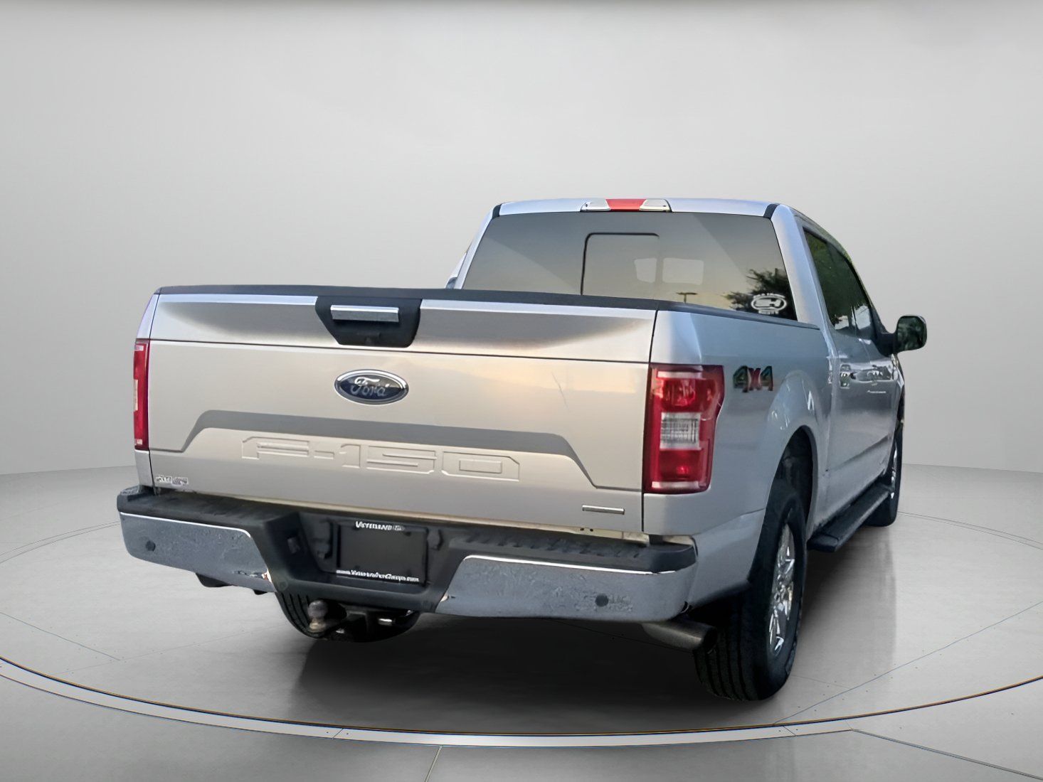 Used 2019 Ford F150 XLT w/ Equipment Group 302A Luxury AWD/4WD image 26