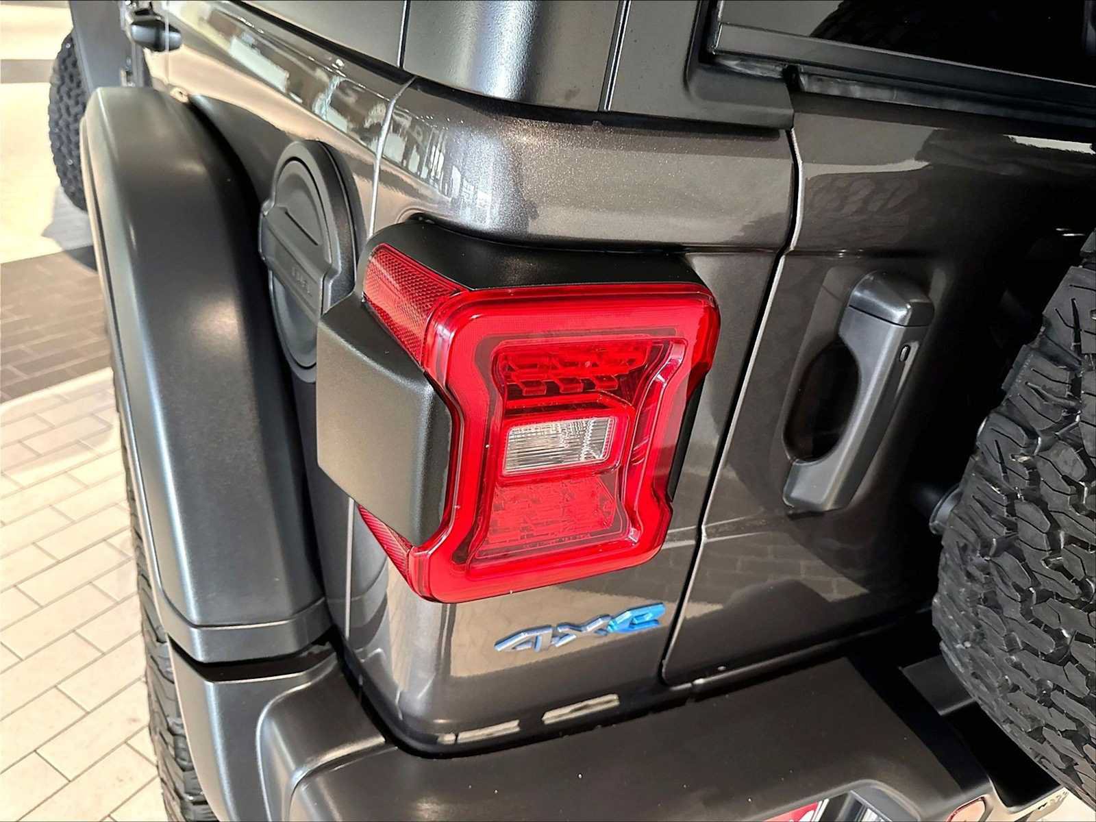 Used 2023 Jeep Wrangler Unlimited Rubicon 4xe w/ Cold Weather Group AWD/4WD image 33