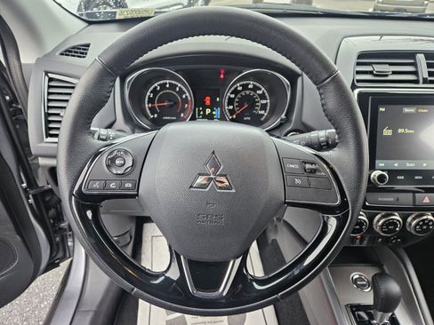 Used 2025 Mitsubishi Outlander Sport SE image 25