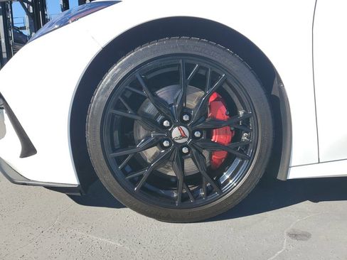 Used 2024 Chevrolet Corvette Stingray Premium Conv w/ Z51 Performance Package image 6