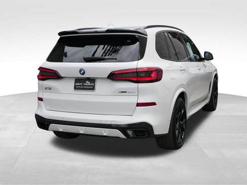 Used 2022 BMW X5 xDrive45e w/ M Sport Package AWD/4WD image 2