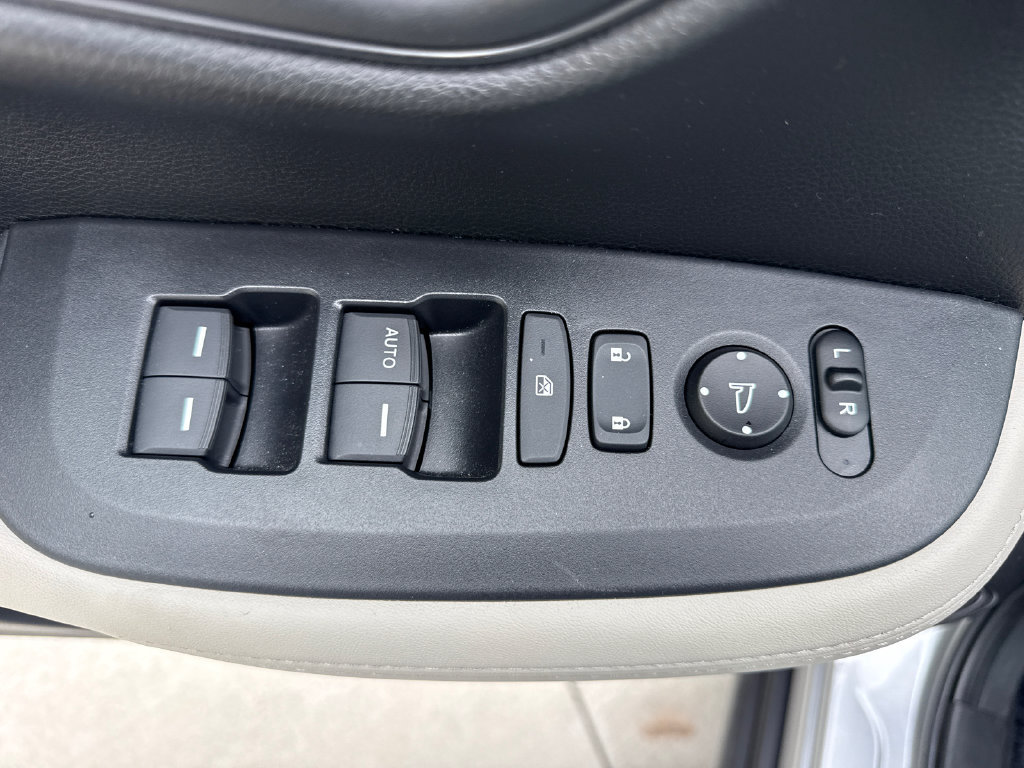 Certified 2024 Honda HR-V LX image 15