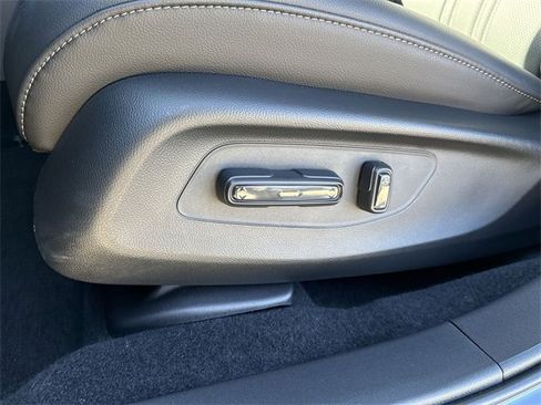 Used 2026 Honda HR-V EX-L image 17