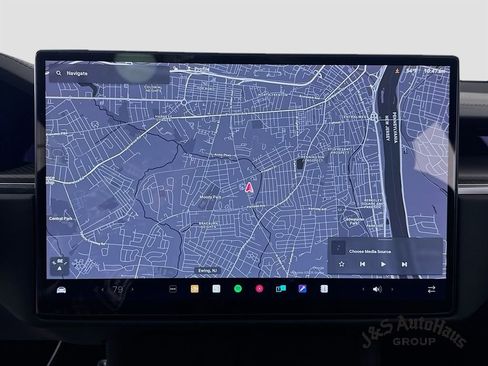 Used 2021 Tesla Model S Plaid image 19