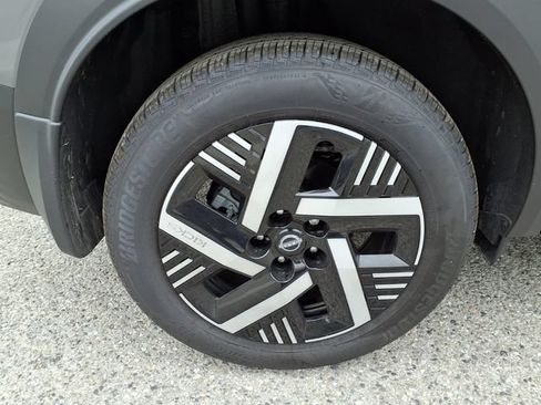 Used 2025 Nissan Kicks SV FWD image 22