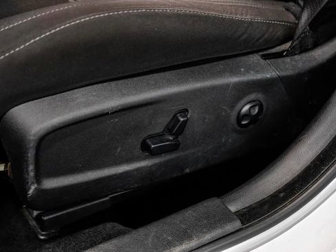 Used 2020 Dodge Charger R/T w/ Blacktop Package RWD image 37