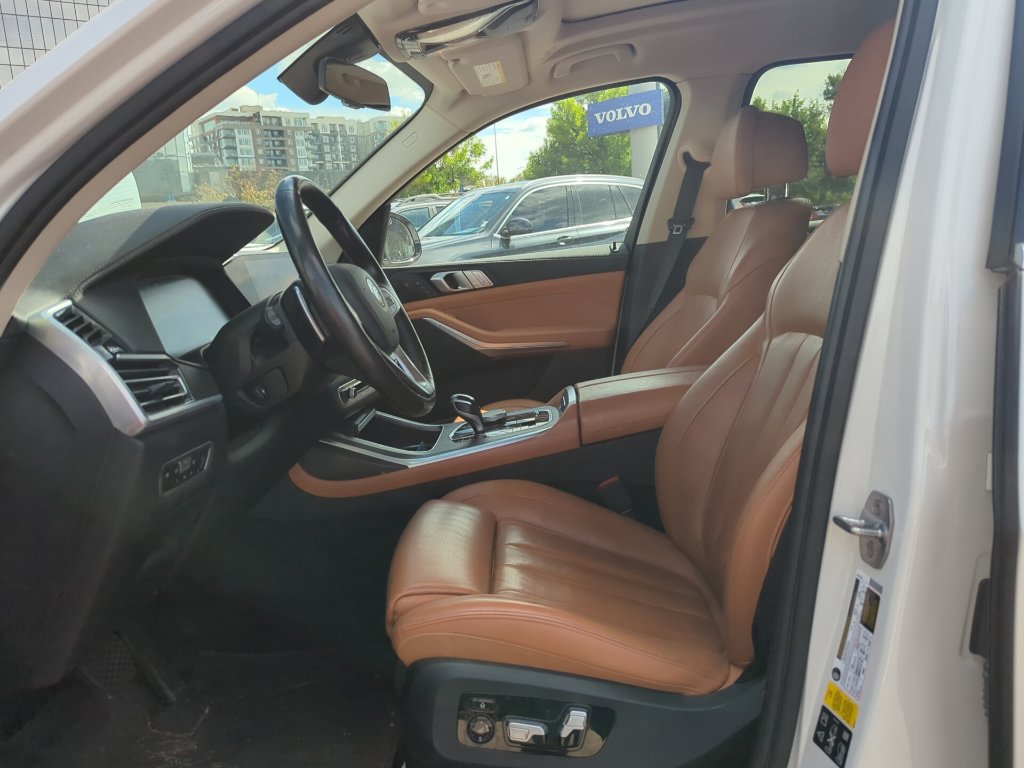 Used 2020 BMW X7 xDrive40i w/ Luxury Seating Package AWD/4WD image 11