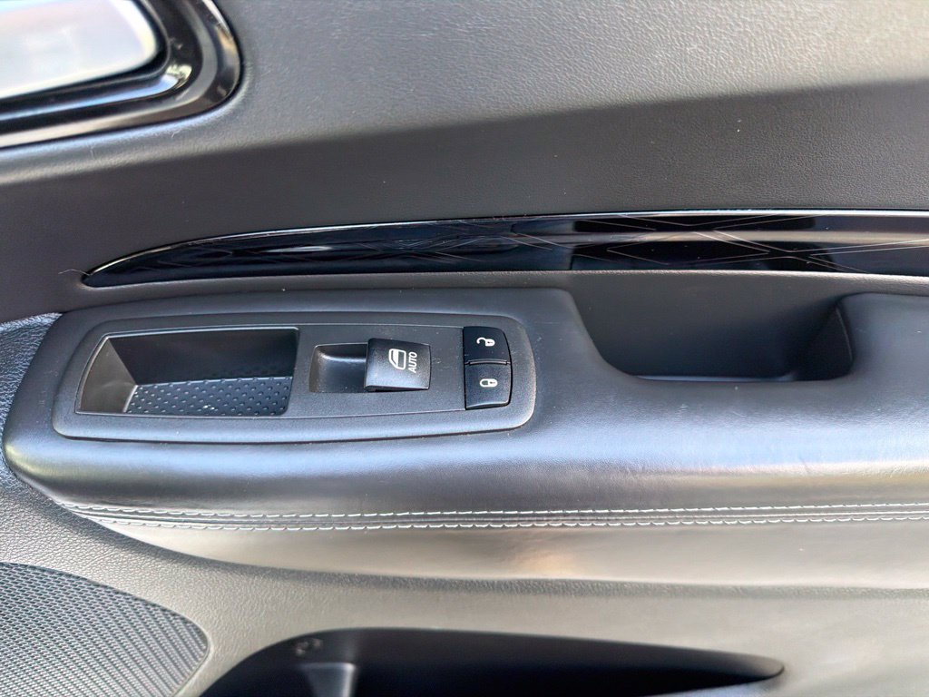 Used 2022 Dodge Durango Citadel RWD image 16