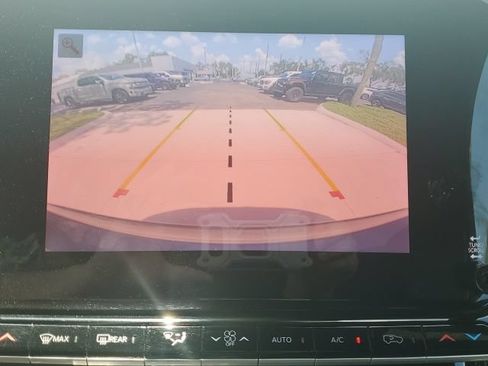 Used 2024 Jeep Wagoneer L Series III w/ Flexible Seating Group AWD/4WD image 19