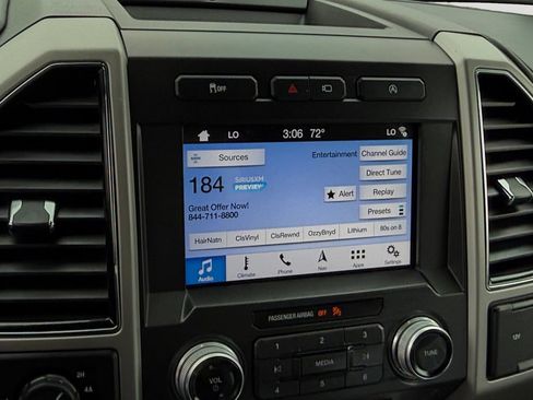 Used 2018 Ford F150 Lariat w/ Equipment Group 502A Luxury AWD/4WD image 18