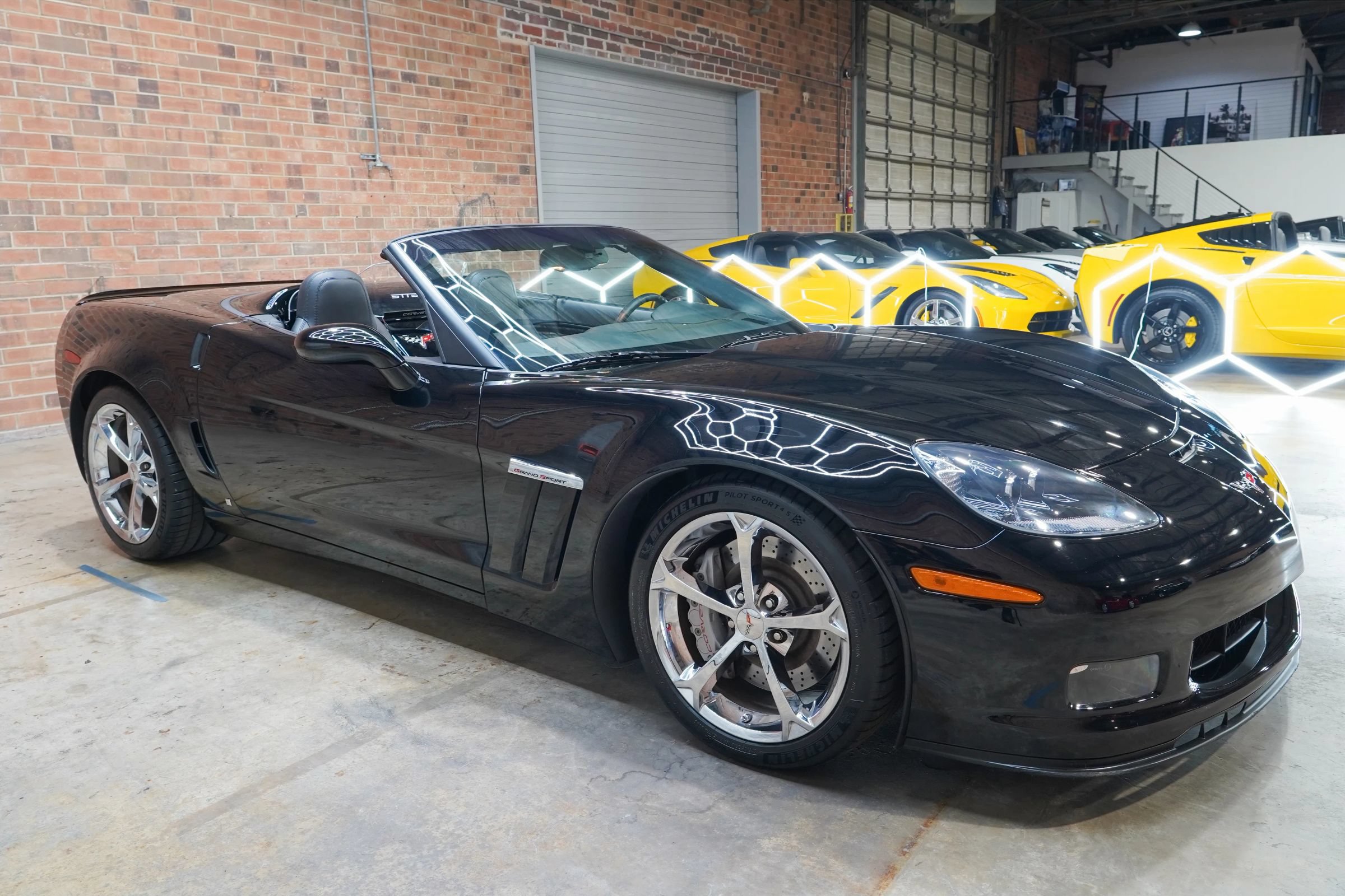 Used 2011 Chevrolet Corvette Grand Sport w/ Preferred Equipment Group RWD image 32