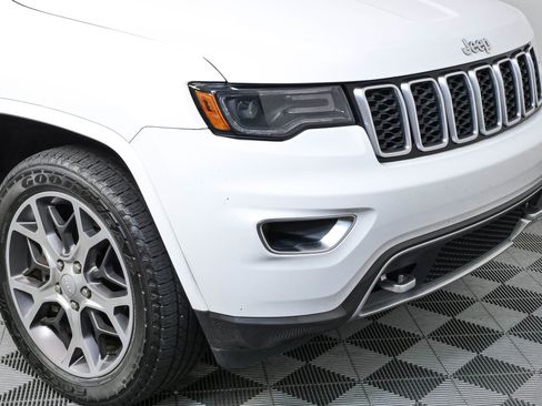 Used 2018 Jeep Grand Cherokee Limited RWD image 37