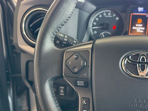 Used 2023 Toyota Tacoma TRD Off-Road w/ Technology Package image 17
