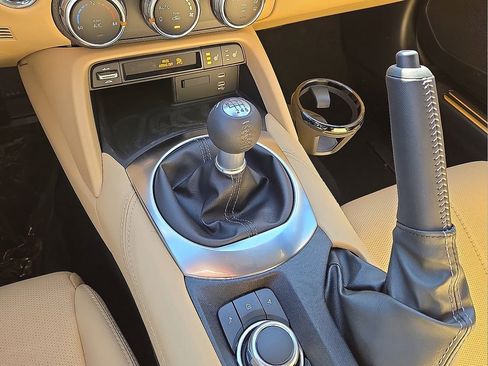 New 2025 MAZDA MX-5 Miata RF Grand Touring image 29