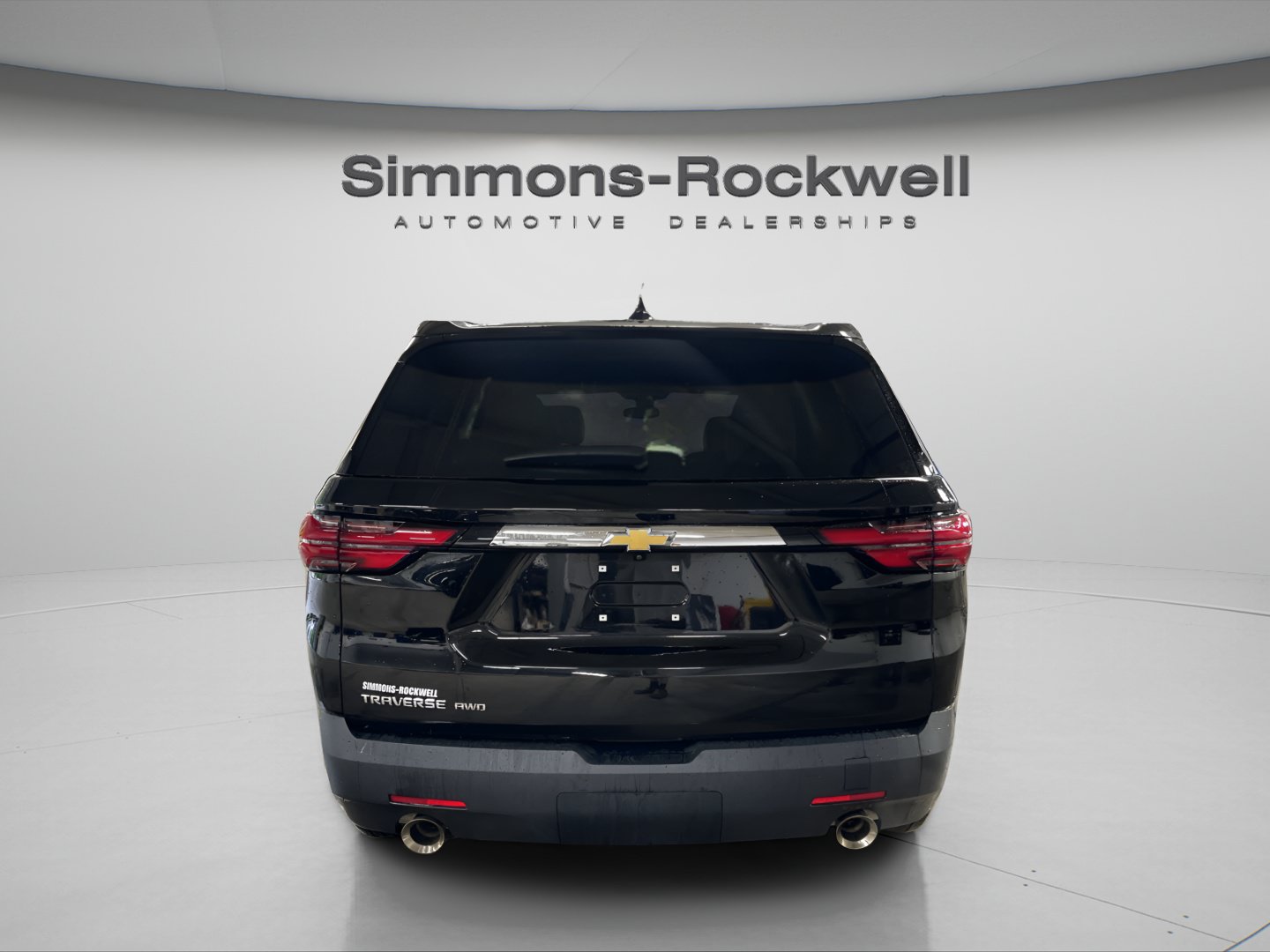 Used 2023 Chevrolet Traverse LS w/ LPO, Floor Liner Package AWD/4WD image 4