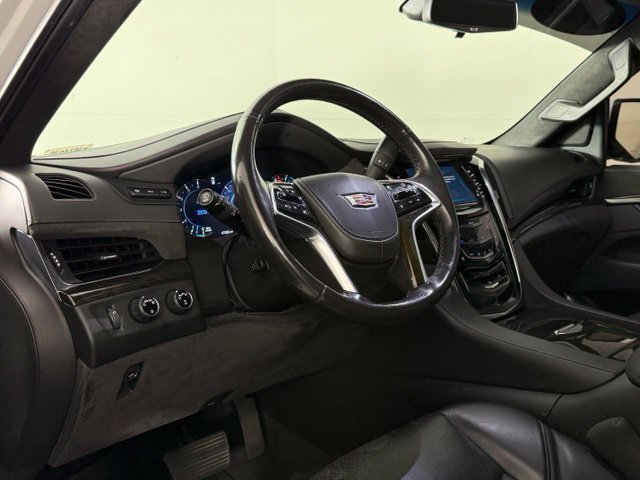 Used 2019 Cadillac Escalade ESV Platinum AWD/4WD image 5