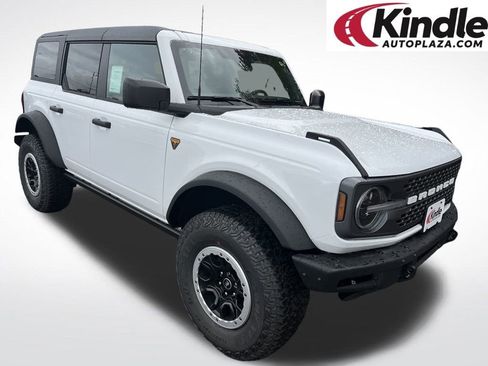 New 2025 Ford Bronco Badlands w/ Sasquatch Package image 1