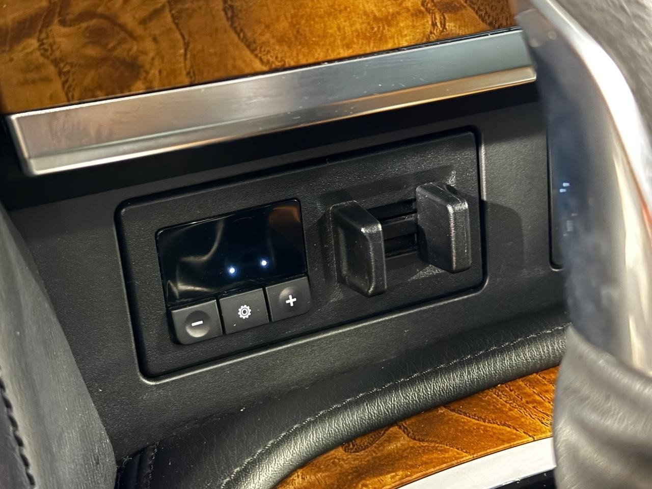 Used 2022 Nissan Armada SL AWD/4WD image 25