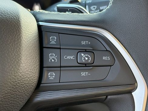 New 2026 Jeep Grand Cherokee Laredo X AWD/4WD image 22
