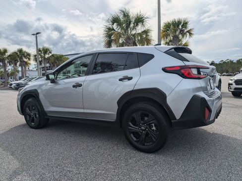 Used 2025 Subaru Crosstrek 2.0i image 6