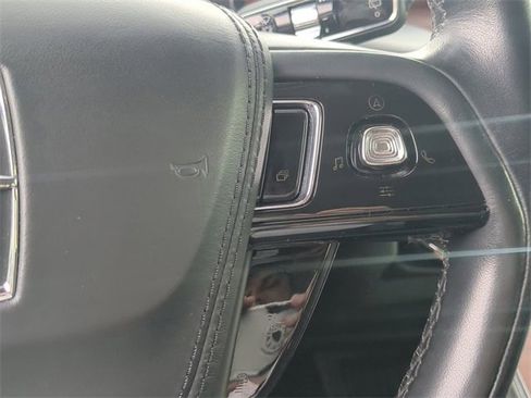 Used 2023 Lincoln Aviator Reserve w/ Equipment Group 201A image 18