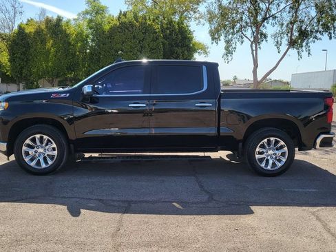 Used 2022 Chevrolet Silverado 1500 LTZ AWD/4WD image 7
