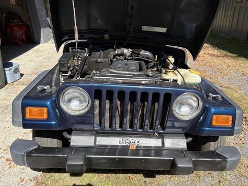 Used 2004 Jeep Wrangler SE AWD/4WD image 4