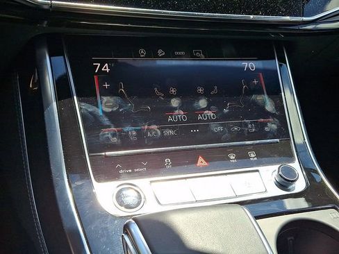 Certified 2025 Audi Q7 3.0T Premium Plus AWD/4WD image 16
