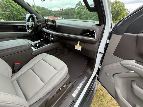 New 2026 Chevrolet Tahoe LT RWD image 25