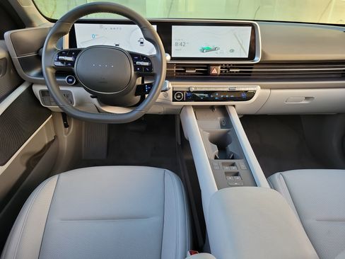 Certified 2025 Hyundai Ioniq 6 SEL image 6