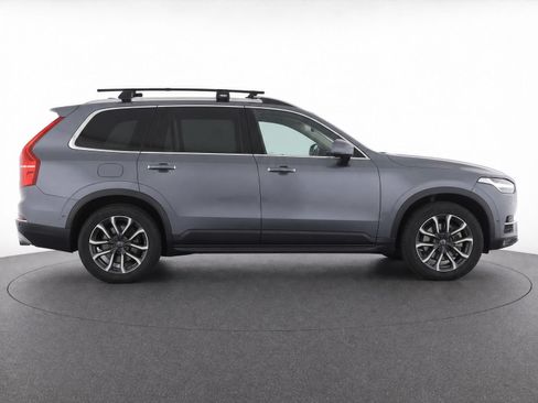 Used 2018 Volvo XC90 T5 Momentum w/ Convenience Package FWD image 4