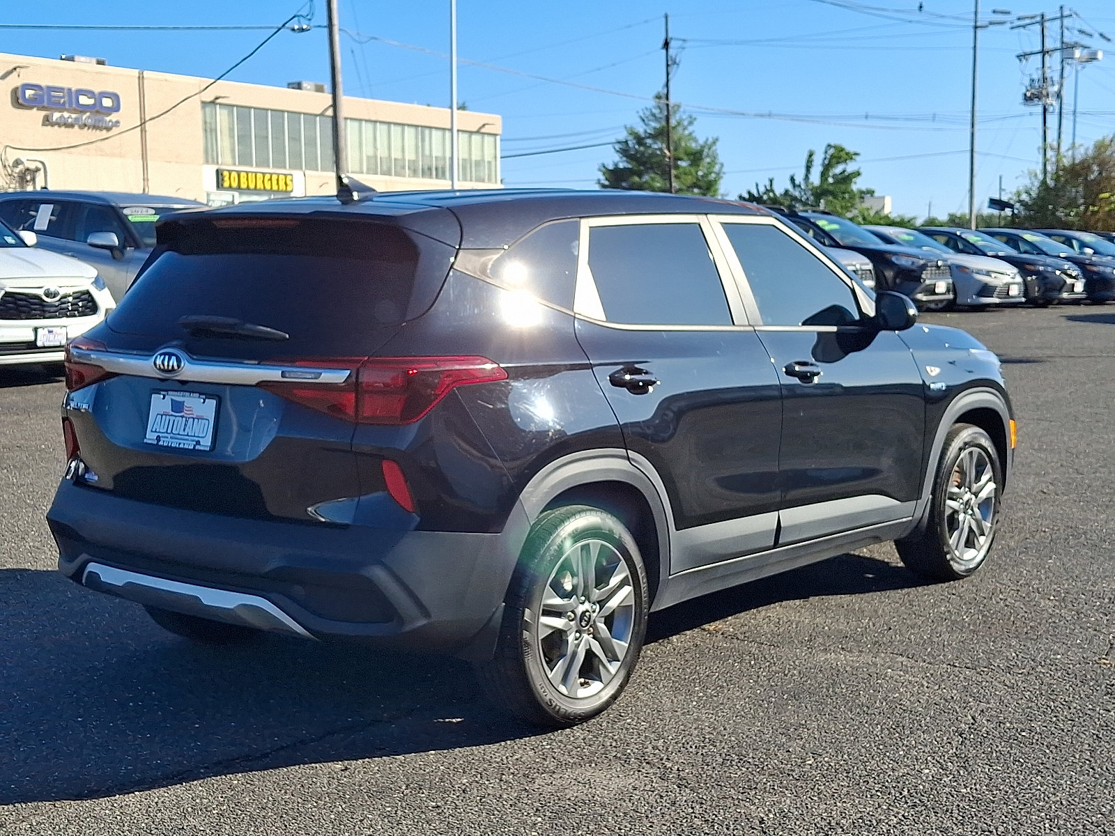 Used 2021 Kia Seltos LX AWD/4WD image 7